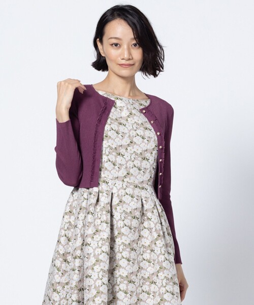 TOCCA(トッカ)の「TUCK FRILL KNIT カーディガン(カーディガン/ボレロ・レディース・ブラック系・SMALL/MEDIUM)」の4枚目の写真