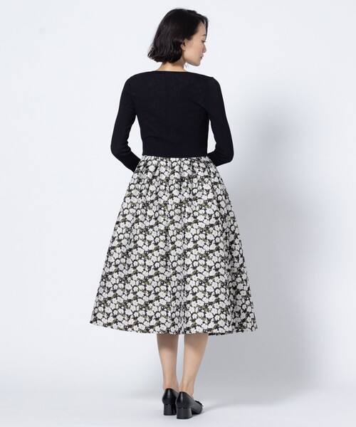 TOCCA(トッカ)の「TUCK FRILL KNIT カーディガン(カーディガン/ボレロ・レディース・ブラック系・SMALL/MEDIUM)」の7枚目の写真