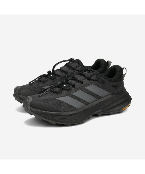 adidas Originals(アディダスオリジナルス)の「adidas TERREX FREEHIKER SL GTX / アディダス テレックス フリーハイカー SL GTX / KJ4430(スニーカー・メンズ・ブラック・26.5cm/27.5cm/28cm)」の1枚目の写真