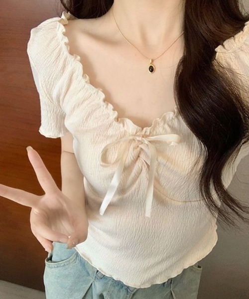 Beststore(ベストストア)の「胸元リボン オフショルダー トップス 半袖 ギャザー クシュクシュ 伸縮性(Tシャツ/カットソー・レディース・アイボリー/グレー/セージグリーン・FREE)」の10枚目の写真