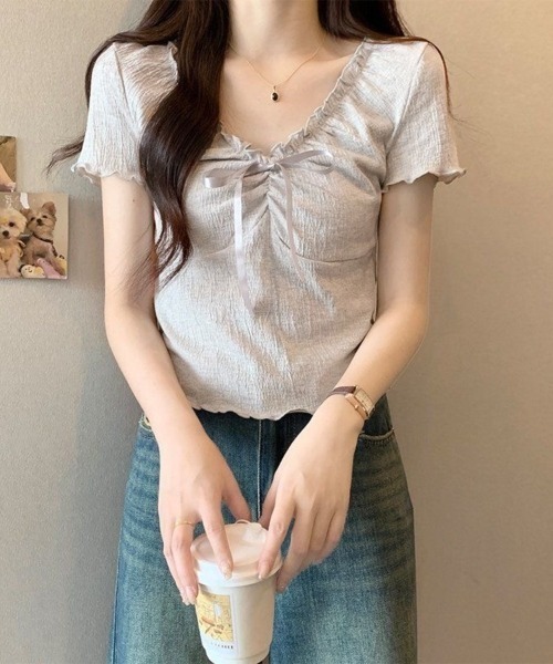Beststore(ベストストア)の「胸元リボン オフショルダー トップス 半袖 ギャザー クシュクシュ 伸縮性(Tシャツ/カットソー・レディース・アイボリー/グレー/セージグリーン・FREE)」の15枚目の写真