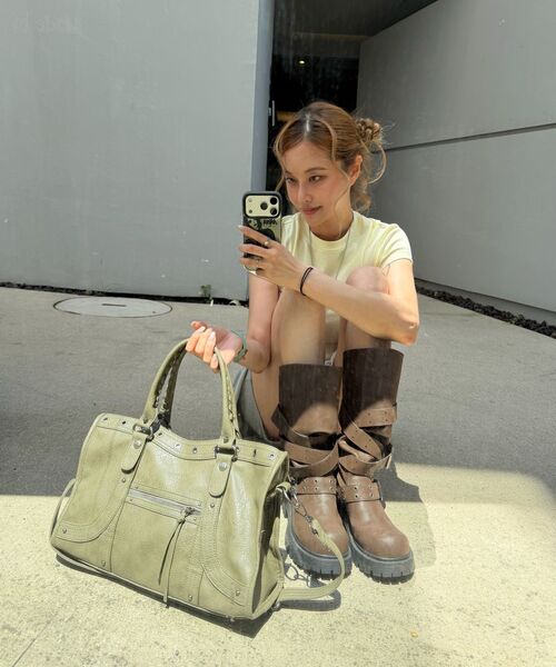 BLACKPURPLE（ブラックパープル）の「ベルトンカーブトートバッグ_カーキ Velton Curve Tote Bag_Khaki（トートバッグ・レディース・カーキ・FREE）」の5枚目の写真