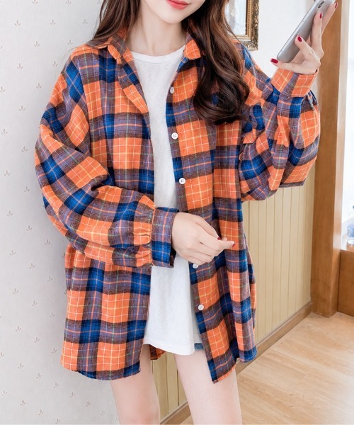 Amulet(アミュレット)の「ドロップショルダーチェック柄シャツ(シャツ/ブラウス・レディース・オレンジ/グレー/ブラック/ブラウン・M/S/L)」の4枚目の写真