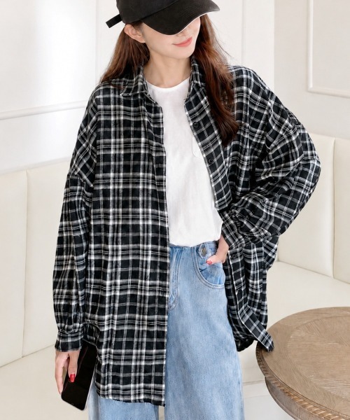 Amulet(アミュレット)の「ドロップショルダーチェック柄シャツ(シャツ/ブラウス・レディース・オレンジ/グレー/ブラック/ブラウン・M/S/L)」の8枚目の写真