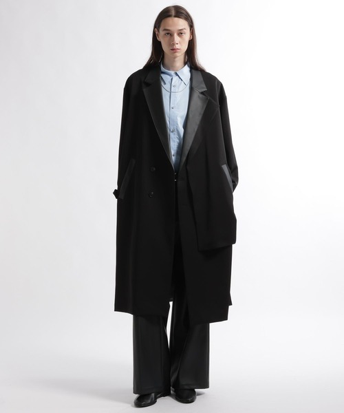 HARE（ハレ）の「【合成皮革】レザーキリカエレイヤードコート(HARE)（チェスターコート・メンズ・ベージュ/ブラック・SMALL/MEDIUM）」の3枚目の写真