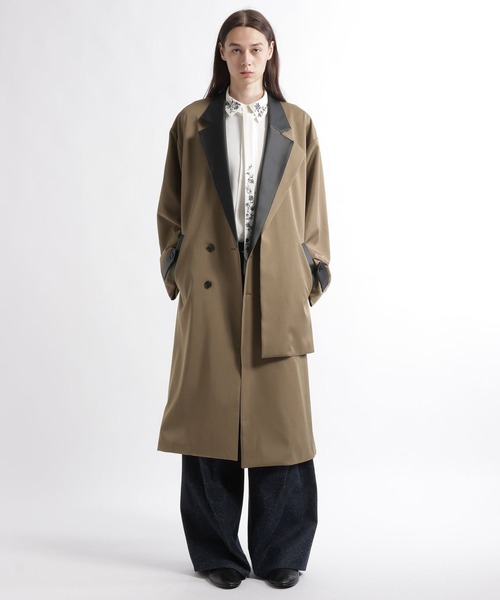 HARE（ハレ）の「【合成皮革】レザーキリカエレイヤードコート(HARE)（チェスターコート・メンズ・ベージュ/ブラック・SMALL/MEDIUM）」の6枚目の写真