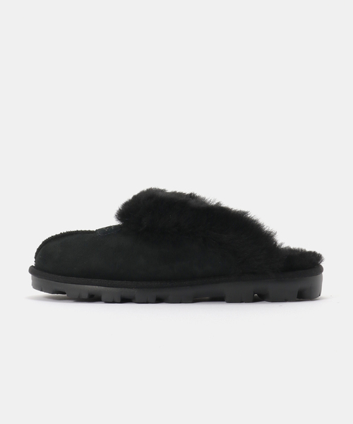 UGG(アグ)の「UGG W Coquette 5125-BLK(サンダル・レディース・ブラック・23cm/24cm/25cm)」の1枚目の写真