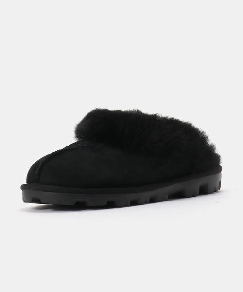 UGG(アグ)の「UGG W Coquette 5125-BLK(サンダル・レディース・ブラック・23cm/24cm/25cm)」の2枚目の写真