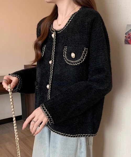 DRESS PLUS（ドレスプラス）の「パール調ボタン配色ブレード ジャケットライクニットカーディガン（カーディガン/ボレロ・レディース・ブラック/ホワイト・フリー）」の6枚目の写真
