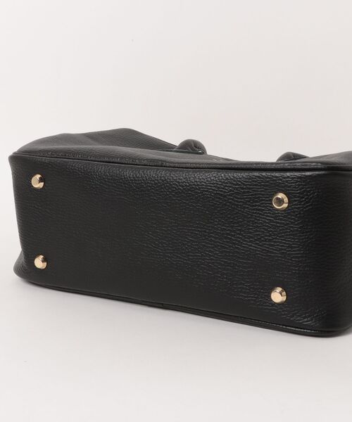 YOUNG&OLSEN The DRYGOODS STORE(ヤングアンドオルセン)の「【YOUNG&OLSEN】EMBOSSED LEATHER STUDENT M(ハンドバッグ・レディース・ブラック/ベージュ/ブラウン・FREE)」の6枚目の写真
