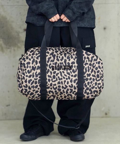 DEVILOCK(デビロック)の「DEVILOCK DEVILOCK LOGO EMBROIDERY BOSTON BAG(ボストンバッグ・メンズ・レオパード/ブラック・FREE)」の4枚目の写真