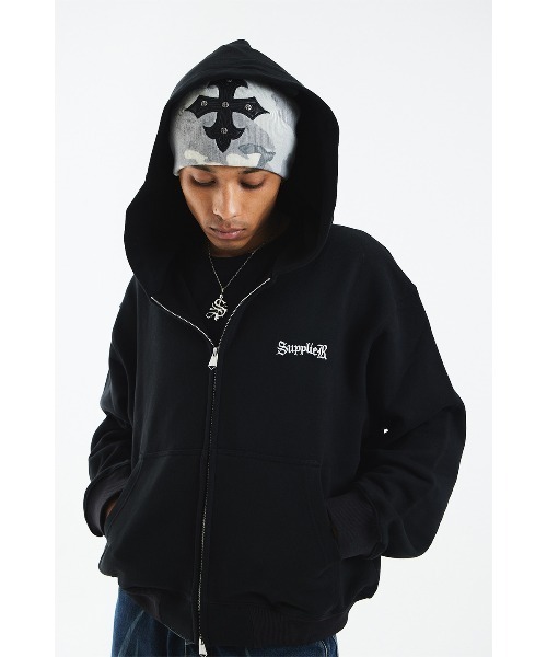 SUPPLIER(サプライヤー)の「ジップフーディ|Cross Zip Hoodie|SUPPLIER(パーカー・メンズ・ブラック・SMALL/MEDIUM/LARGE/X-LARGE)」の7枚目の写真