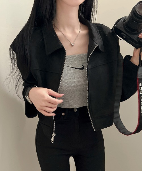 FLINEA(フリネア)の「シンプル襟付きフェイクスエード ブルゾン(その他アウター・レディース・ブラック/カーキ/モカ・XL/L/M)」の4枚目の写真