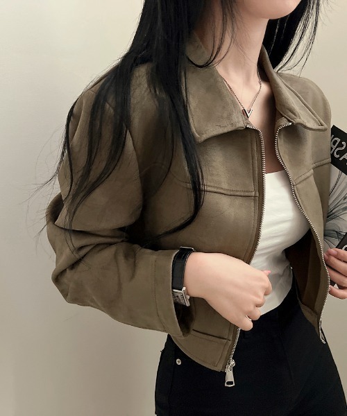 FLINEA(フリネア)の「シンプル襟付きフェイクスエード ブルゾン(その他アウター・レディース・ブラック/カーキ/モカ・XL/L/M)」の12枚目の写真