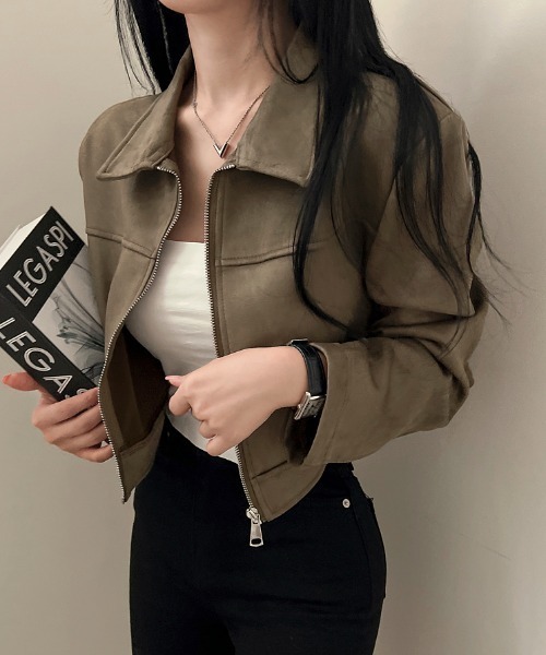 FLINEA(フリネア)の「シンプル襟付きフェイクスエード ブルゾン(その他アウター・レディース・ブラック/カーキ/モカ・XL/L/M)」の16枚目の写真