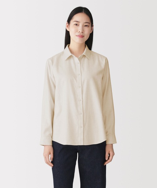 無印良品(ムジルシリョウヒン)の「婦人 両面起毛 甘撚りフランネル 長袖シャツ(シャツ/ブラウス・レディース・レッド系/ダークグリーン系/パープル系/ダークブラウン系/ベージュ系/ピンク系/ダークネイビー/アイボリー・S/M/L/XL)」の1枚目の写真