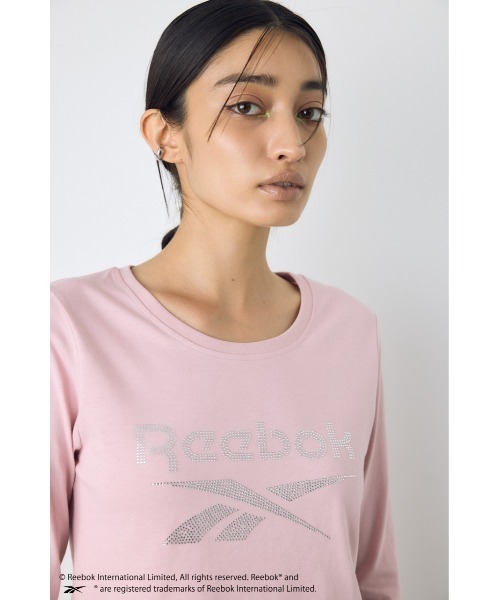 AZUL by moussy(アズールバイマウジー)の「【REEBOK×AZUL】ラインストーンロンT 秋服 冬服【Mサイズレディース】【Lサイズメンズ&ユニセックス】(Tシャツ/カットソー・レディース・ブラック/モカ/ライトピンク/オフホワイト・LARGE/MEDIUM)」の4枚目の写真