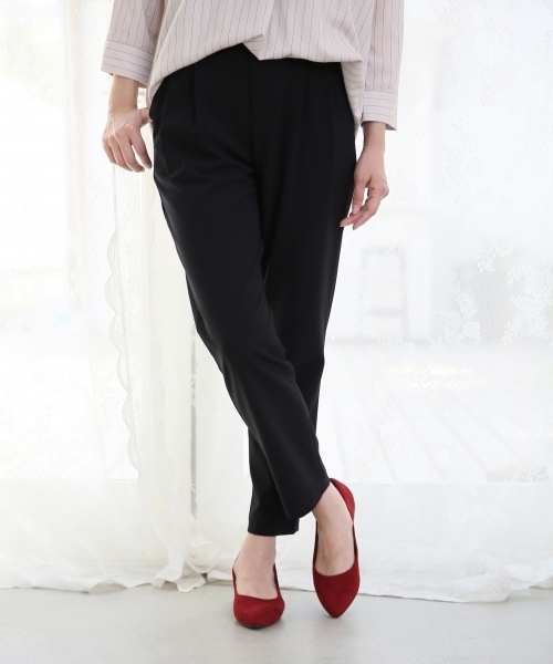 LEPSIM（レプシィム）の「★美脚パンツ★ポリエステルレーヨンポリウレタンタックムジパンツ　725475（その他パンツ・レディース・キャメル/ネイビー/ブラック/グレー・MEDIUM/SMALL/LARGE）」の2枚目の写真