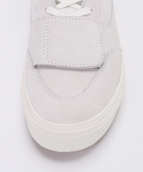 VANS（バンズ）の「 レディースサイズ VANS V42 COMOLI MOUNTAIN