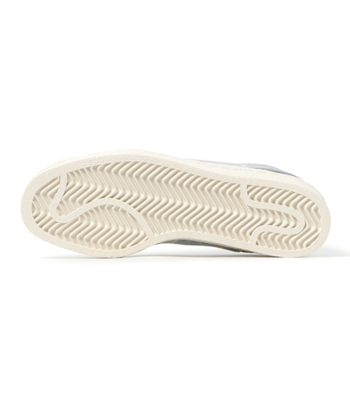 adidas（アディダス）の「オリジナルス スーパースター スリッポン [SUPERSTAR SlipOn W]（スリッポン・レディース・グレー/ブルー・26.0cm/23.0cm/23.5cm/24.0cm/22.5cm/27.0cm/25.0cm/28.0cm/24.5cm/22.0cm/26.5cm/27.5cm/25.5cm）」の4枚目の写真