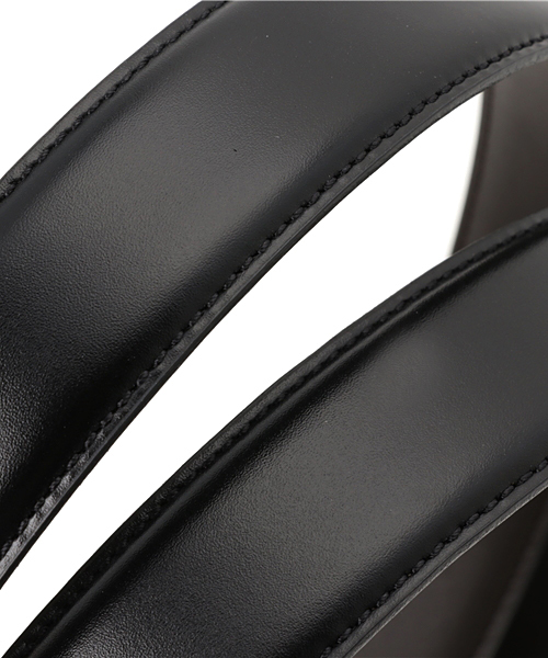 THE SUIT COMPANY（ザ・スーツカンパニー）の「シルバーバックルレザーベルト（ベルト・メンズ・ライトブラウン/ブラック/ブラウン/ダークブラウン・FREE）」の6枚目の写真