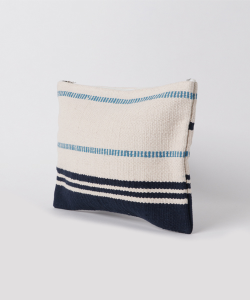 Kahiko（カヒコ）の「【Kahiko】ヴィンテージ調ウェーブクラッチバッグ（クラッチバッグ・レディース・ホワイト/ブルー・FREE）」の3枚目の写真