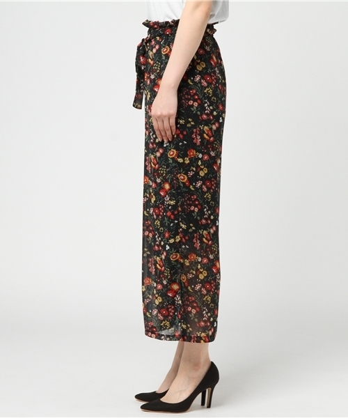 archives（アルシーヴ）の「花柄サイドスリットイージーパンツ（その他パンツ・レディース・ブラック/オフホワイト・MEDIUM）」の4枚目の写真