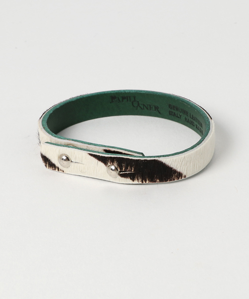 PAPILLONNER（パピヨネ）の「カーフヘアーギボシブレス（ブレスレット・レディース・ブラック/ベージュ/レッド/ブラウン・FREE）」の5枚目の写真