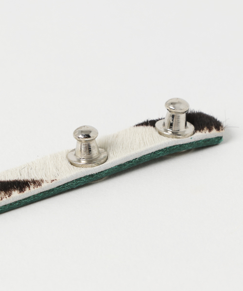 PAPILLONNER（パピヨネ）の「カーフヘアーギボシブレス（ブレスレット・レディース・ブラック/ベージュ/レッド/ブラウン・FREE）」の8枚目の写真