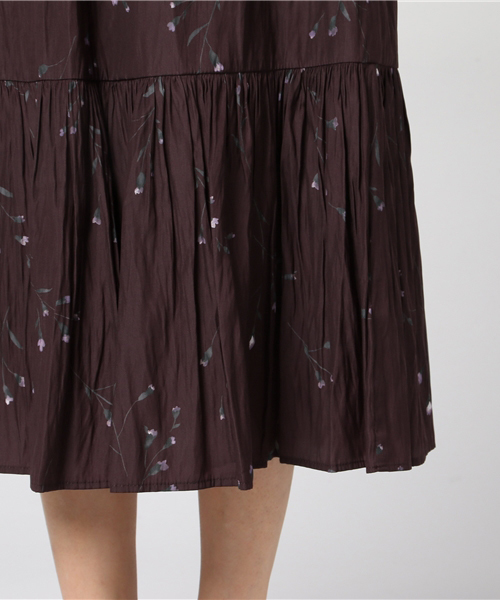 RIVE DROITE(リヴドロワ)の「割繊フラワープリントスカート(スカート・レディース・ブラック/パープル・36)」の8枚目の写真