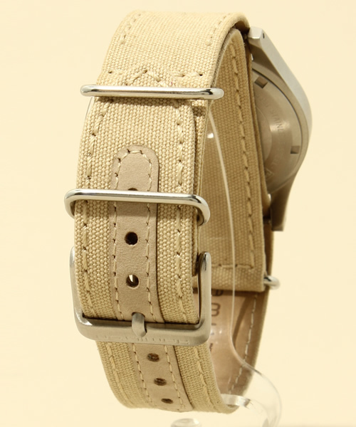 NANO universe（ナノユニバース）の「HAMILTON(ハミルトン)/ 別注 KHAKI FIELD メカ（アナログ腕時計・メンズ・ブラック/カーキ・FREE）」の3枚目の写真