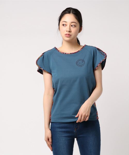 BILLABONG(ビラボン)の「BILLABONG レディース【ACTIVE】トレーニングUVカラーブロックTシャツ(Tシャツ/カットソー・レディース・レッド/ブラック/ネイビー・LARGE/MEDIUM)」の2枚目の写真