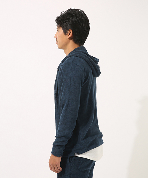 AZUL by moussy（アズールバイマウジー）の「ループパイルZIPパーカー（パーカー・メンズ・ネイビー/ブラック・LARGE/MEDIUM/SMALL）」の15枚目の写真