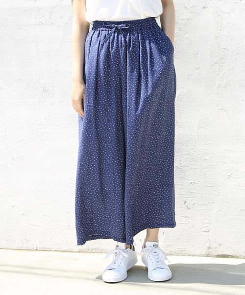 coen(コーエン)の「ヴィンテージサテンドットプリントパンツ(ドット柄パンツ)(パンツ)」|ネイビー