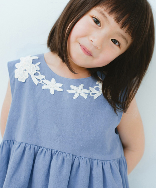 セール ワンピース ｐｂｐ ｍｉｎｎｅ作家 ｄｏｕｄｏｕさんと作ったオーガニックコットンの綿麻レースデザインワンピース ガール ｂｙ ｍｉｎｎｅ ｏｎｅ ｍｏｒｅ ｐｒｏｊｅｃｔ ワンピース Haco ハコ のファッション