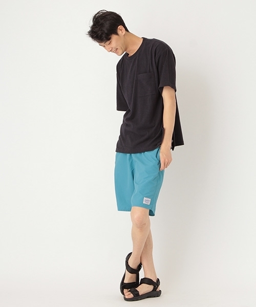 niko and...(ニコアンド)の「カラーブークレTシャツ(Tシャツ/カットソー・メンズ・ネイビー/ブルー/オフホワイト/ピンク・LARGE/MEDIUM)」の8枚目の写真
