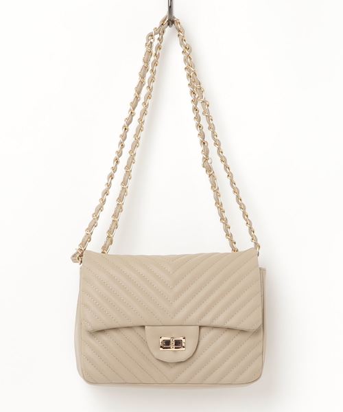 natural couture（ナチュラルクチュール）の「キルティングチェーンバッグ（ショルダーバッグ・レディース・ブラック/ベージュ・FREE）」の2枚目の写真