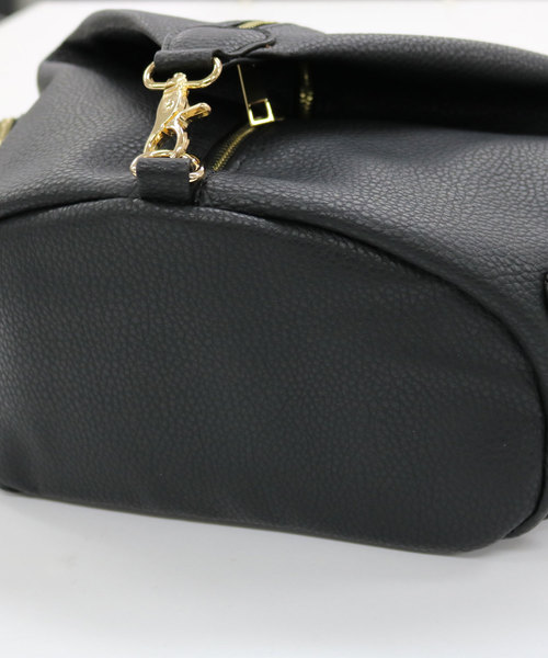 黒い合成皮革バックパック セール】2way合成皮革ジップリュックサック（バックパック