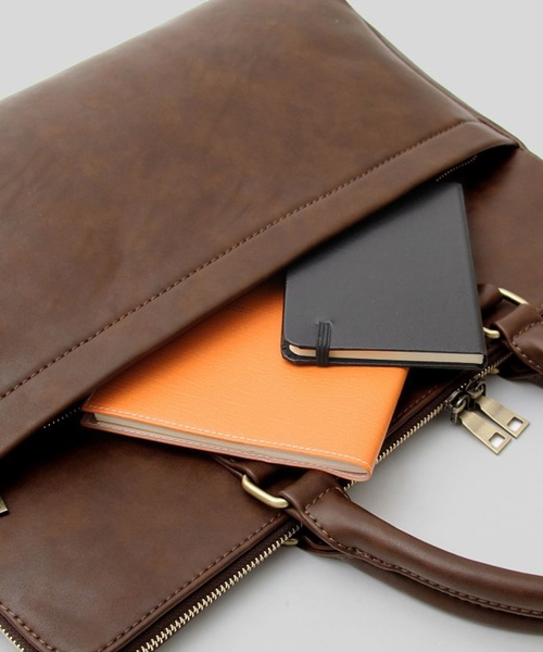 ８(eight)（エイト）の「ビジネスバッグ PUレザー（ビジネスバッグ・メンズ・ブラック/ダークブラウン/キャメル/ブラック系その他/ブラウン系その他/ブラック系その他2/ネイビー/グレー/グレー系その他・FREE）」の15枚目の写真