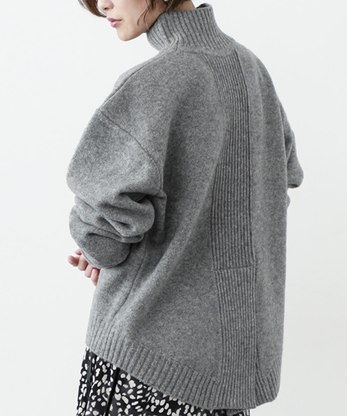 STUDIOUS（ステュディオス）の「【STUDIOUS】ハイネック バックシャン ニット（ニット/セーター・レディース・ベージュ/ネイビー/グレー・FREE）」の22枚目の写真