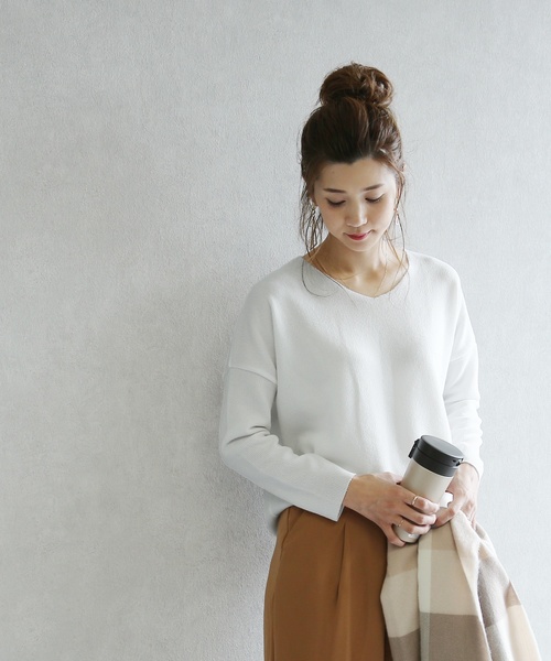 reca（レカ）の「大人Vネックニットトップス（ニット/セーター・レディース・ブラック/ネイビー/オフホワイト/カーキ/ピンク/ブルー系その他/ベージュ・FREE）」の22枚目の写真