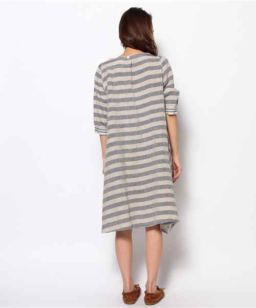 BEAMS BOY（ビームスボーイ）の「BEAMS BOY / リネン ボーダー 袖ライン 7分 ワンピース（ワンピース・レディース・グレー/ブルー・ONE SIZE）」の5枚目の写真