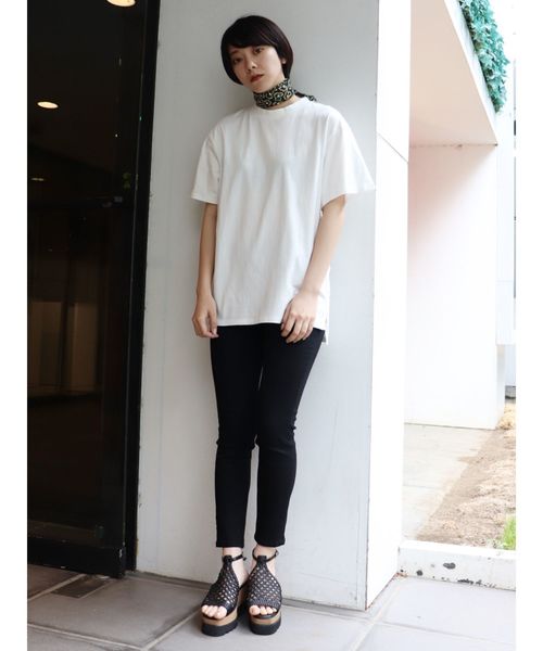 MURUA（ムルーア）の「バックプリントオーバーTシャツ（Tシャツ/カットソー・レディース・ホワイト/ベージュ・FREE）」の14枚目の写真