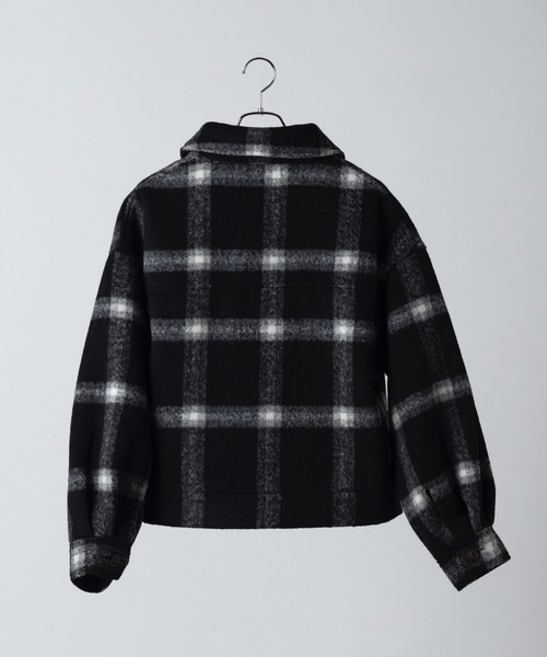 WEGO（ウィゴー）の「WEGO/【セットアップ対応商品】ビッグシルエットショートCPOブルゾンシャツジャケット（ミリタリージャケット・レディース・ブラック系その他/アイボリー/ライトブラウン/ベージュ系その他・FREE）」の5枚目の写真