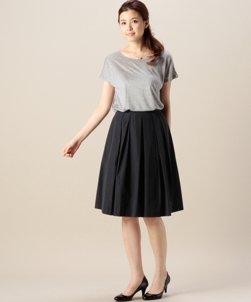 BEAUTY&YOUTH UNITED ARROWS(ビューティーアンドユースユナイテッドアローズ)の「BYSF ナイロンタックフレアミドルスカート ◆(スカート・レディース・オフホワイト/ネイビー/レッド/ブラック・MEDIUM/SMALL)」の8枚目の写真