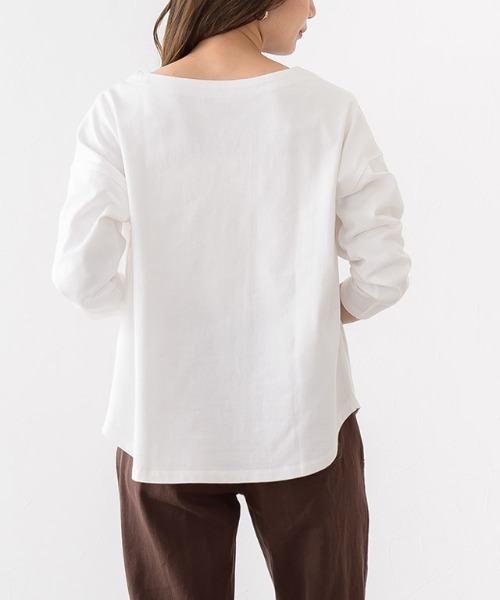 Pierrot(ピエロ)の「綿100%キーネック長袖カットソー ロンT(Tシャツ/カットソー・レディース・チャコール/オフホワイト/ブラック/ネイビー/ベージュ系その他/グリーン系その他・M/L)」の20枚目の写真