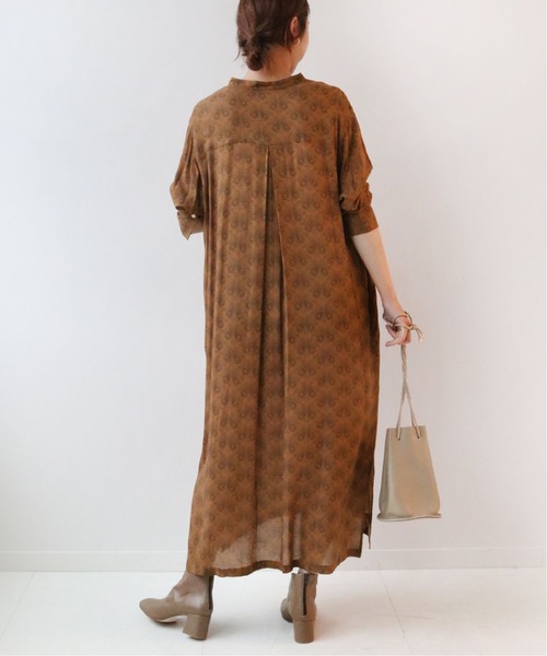 JOURNAL STANDARD relume(ジャーナルスタンダード レリューム)の「IPEKERペイズリースタンドカラーワンピース◆(ワンピース・レディース・キャメル・FREE)」の5枚目の写真