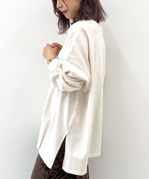 apres jour mignon（アプレジュールミニョン）の「スリット入りBIGロンT【ZOZOTOWN限定アイテム】（Tシャツ/カットソー・レディース・アイボリー/ブラック/ダークパープル/オフホワイト・フリー）」の15枚目の写真