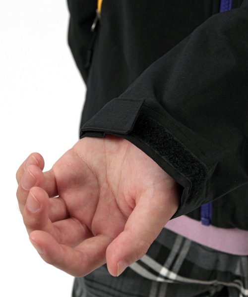 Columbia（コロンビア）の「【Columbia/コロンビア】Vizzavona Pass   ナイロンフーデット ライトブルゾン/ジャケット（ナイロンジャケット・メンズ・グリーン/ブラック/ネイビー/パープル・L/XL/M）」の21枚目の写真