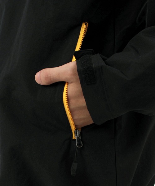 Columbia（コロンビア）の「【Columbia/コロンビア】Vizzavona Pass   ナイロンフーデット ライトブルゾン/ジャケット（ナイロンジャケット・メンズ・グリーン/ブラック/ネイビー/パープル・L/XL/M）」の22枚目の写真